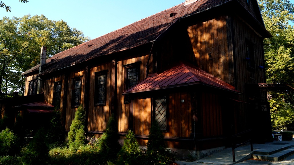 Drewniany kościół pw. Św. Józefa w Łodzi (8)